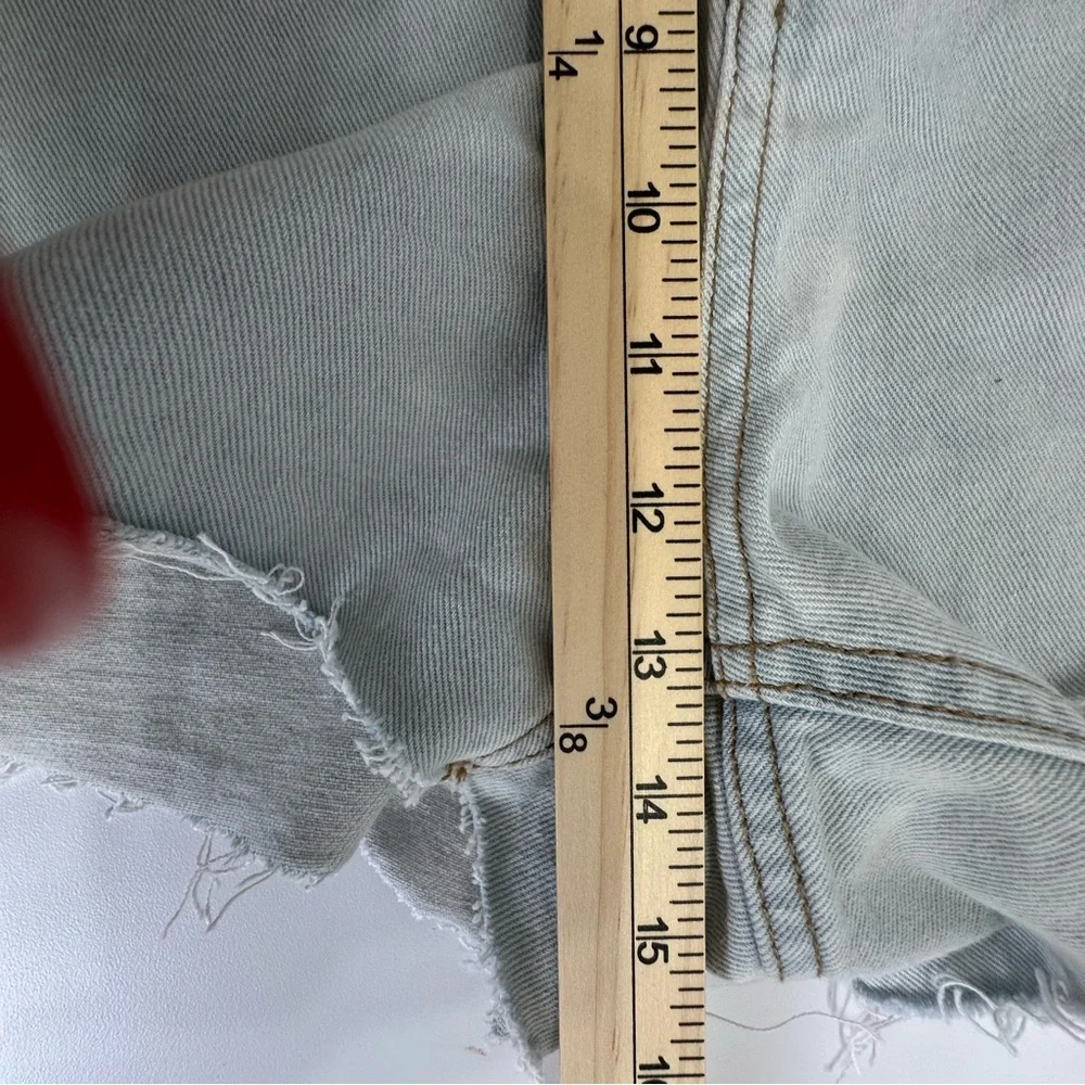 WILD FABLE  Super High Rise Cutoff Light Wash Denim Shorts Raw‎ Hem Size 14 - Picture 11 of 13